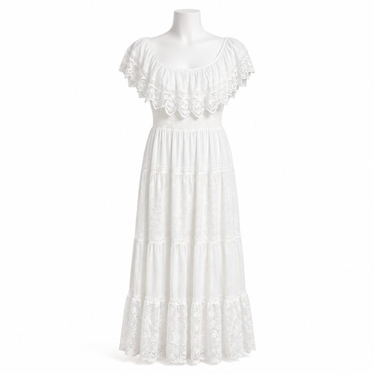 Style 10285 white lace maxi dress on a white mannequin