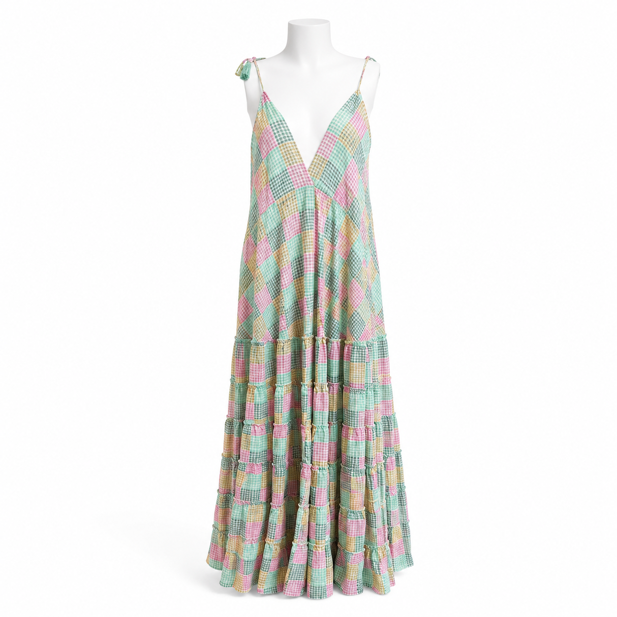 Style 10464, photo 4, on a white mannequin