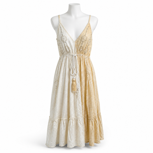Style 10991, photo 1, on a white mannequin
