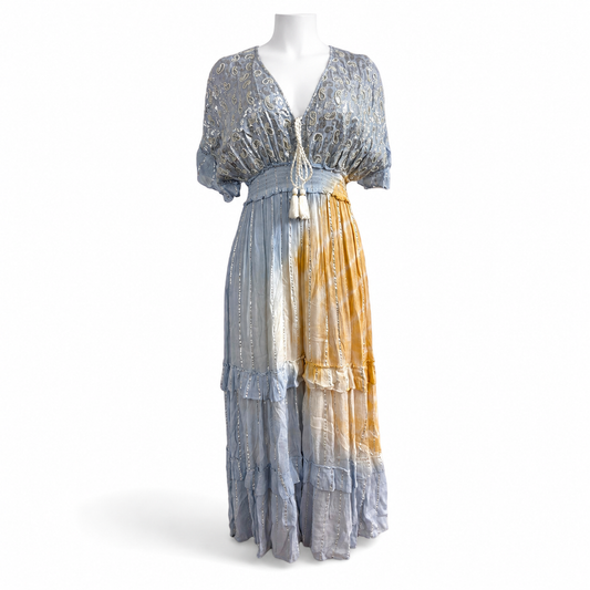 Style 11023, photo 1, on a white mannequin