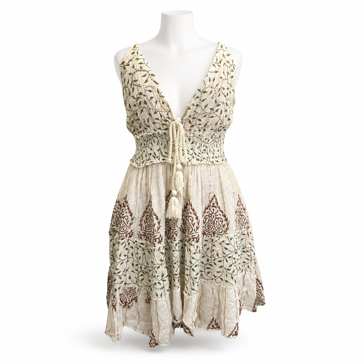 Style 11027, photo 1, on a white mannequin