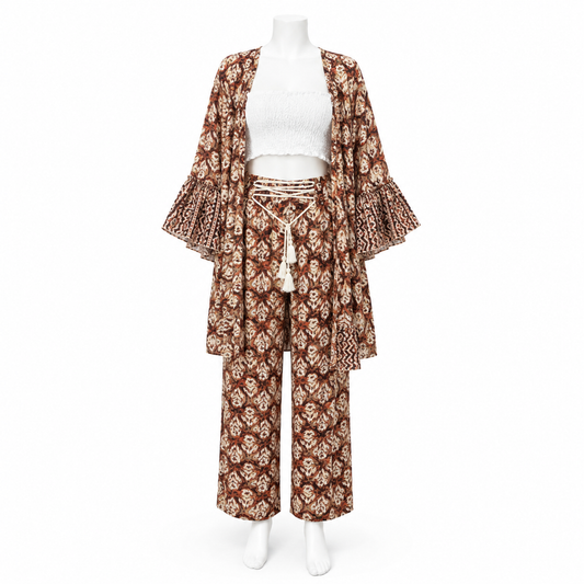Style 11116 Brown three-piece set on white mannequin