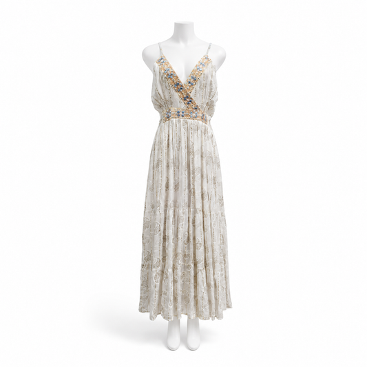Style Z 129, photo 1, on a white mannequin