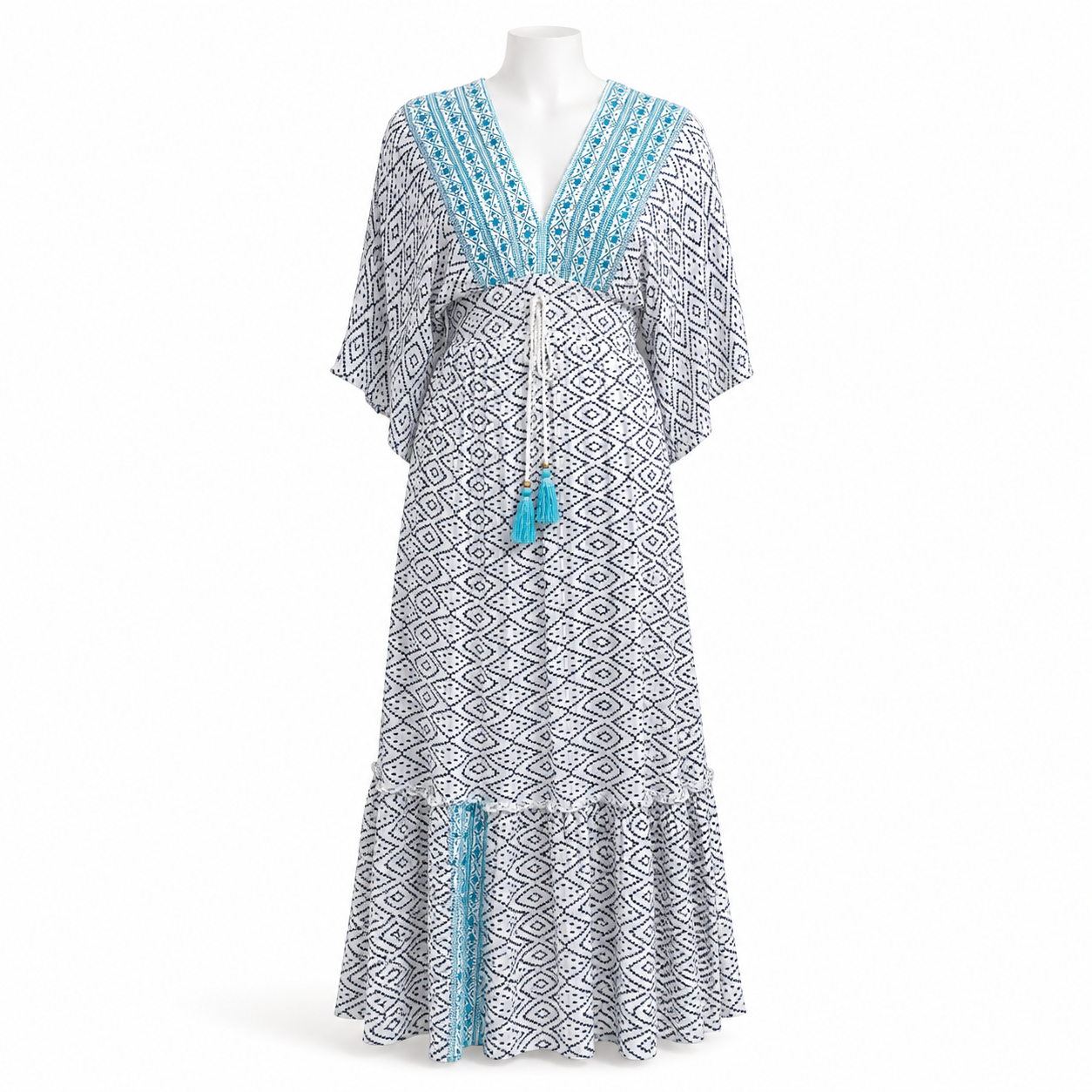 Style Z 142 garment on a white mannequin